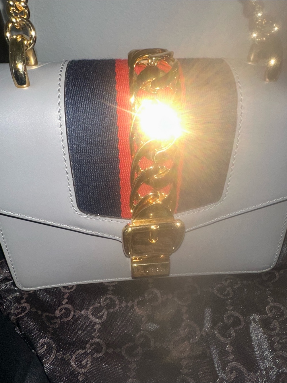NWOT Gucci Light Gray Marmont Chain Crossbody with Red & Blue Web - Picture 13 of 13